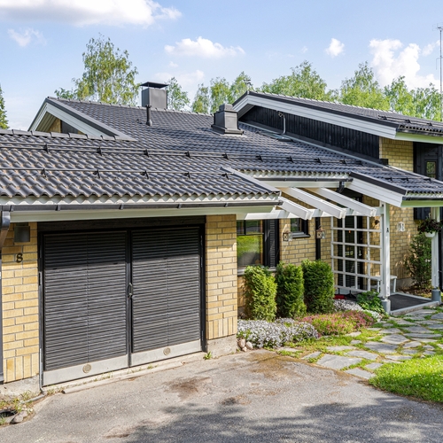 Rivitalo, Lappeenranta, Lauritsala, Kartanontie 8, 6h+k+rt+khh+s+at+varastotila ja kellari, 176,50m², 242 000,00 €