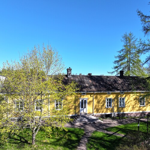 Omakotitalo, Eteläinen Rauhalantie 2, Loviisa, Rauhala, 7 h+k+2kph+kuisti+piiankamari+askarteluhuone/verstas, 250,00 m², 295 000,00 €