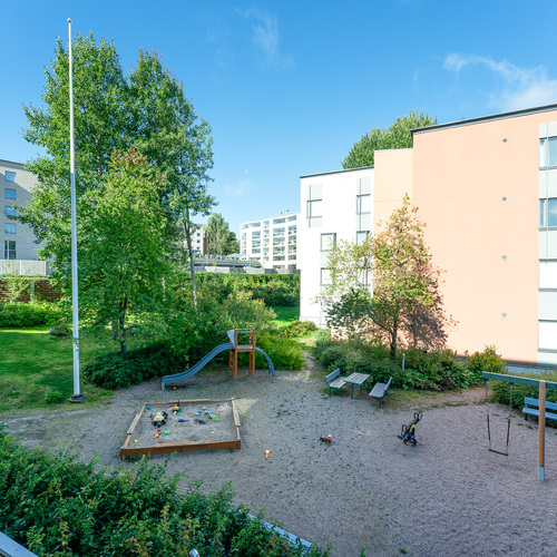 Sisäpiha parvekkeelta