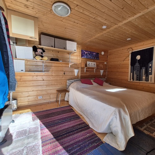 vanhemman aitan toinen huone