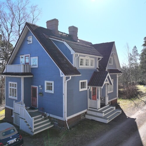 Omakotitalo, Itäinen Harjutie 4, Loviisa, ALAKAUPUNKI, 6h, k+2kph+s+khh, Kellarissa 2 harrastetilaa ja takkahuone, 625 000,00 €