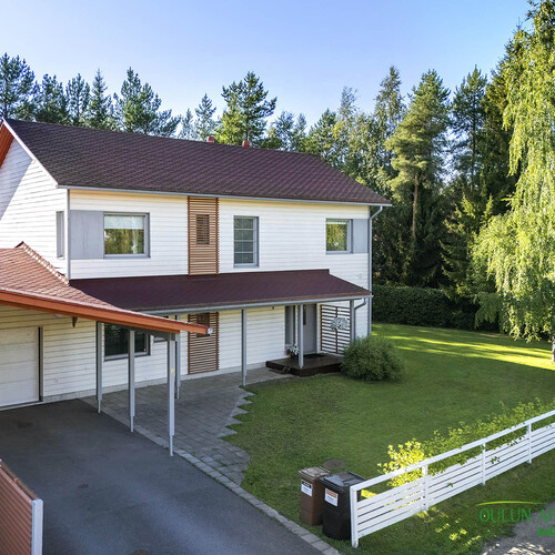 Omakotitalo, Suopunkitie 4, Oulu, 5h, k, 2*kph, s, khh, aula, wc, 171 m², 348 000 €