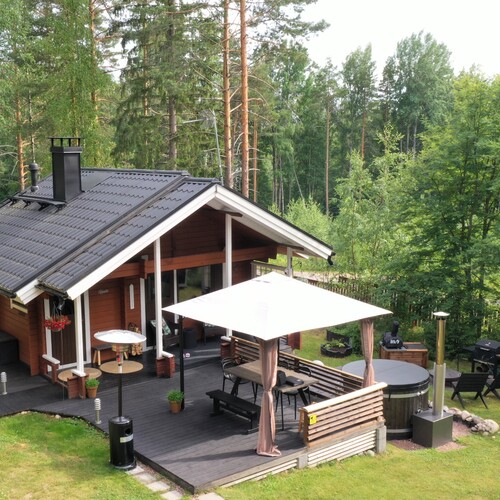 Mökki tai huvila, Hietakankaantie 25a, Mikkeli, Suomenniemi, Tupakeittiö, pukuhuone, sauna, parvi, 32 m², 55 000 €