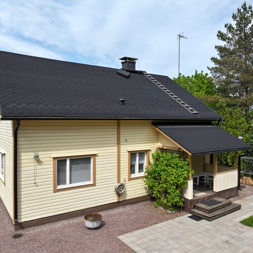 Omakotitalo, Valkolammentie 8, Loviisa, 4h+k+s+kph+wc+kuisti, 127,00 m², 165 000,00 €