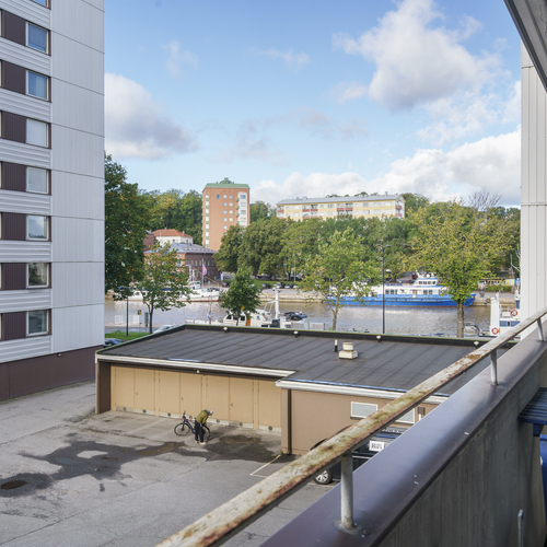 Jokinäkymä