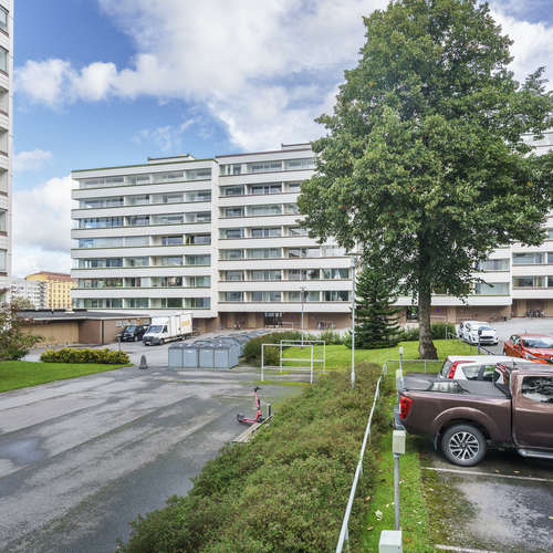 Iso taloyhtiö
