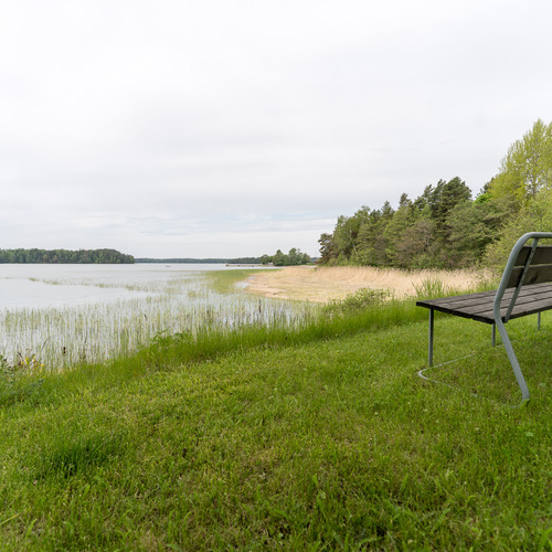 Yhtiön rannassa voi tunnelmoida
