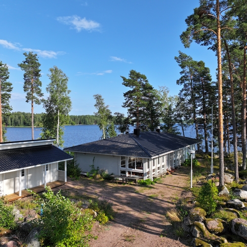Mökki tai huvila, Pataniementie 284, Kouvola, Ruotsinkylä, Tupa + k + 2 kph + s + terassit, 80,00 m², 368 000,00 €
