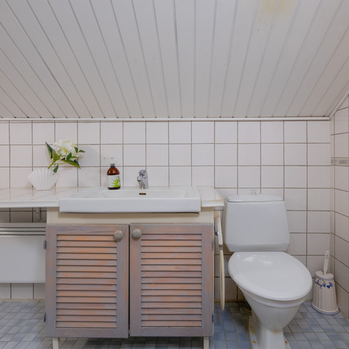 yläkerran wc/suihku