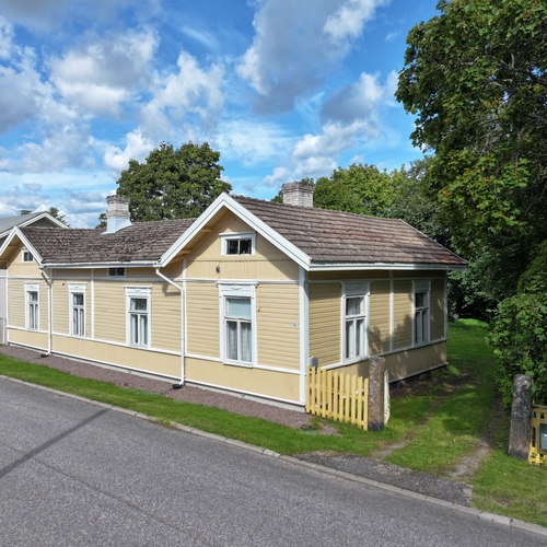 Omakotitalo, Pohjoinen Tullitie 15, Loviisa, Pohjoistulli, Oh + 4mh+2 k+wc+pesutila+oleskelutiloja, 105,00 m², 86 000,00 €