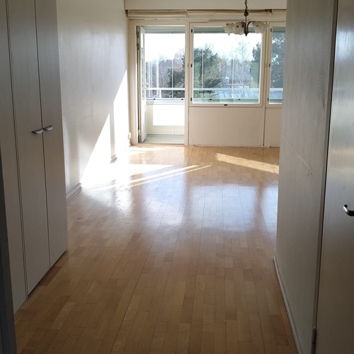 Olohuoneeseen etelästä