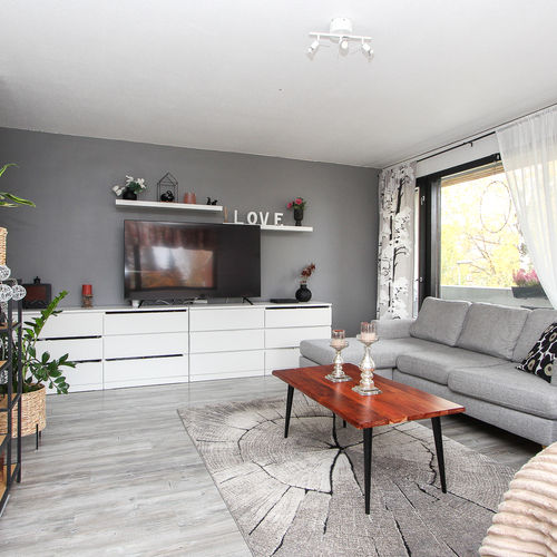 Kerrostalo, Riihimäki, Hirsimäki, Kolehmaisenkatu 7, 4h, k, wc, psh, p, 83,50m², 119 000,00 €