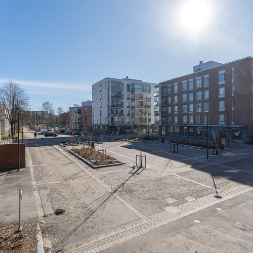 Parvekenäkymä kaakkoon