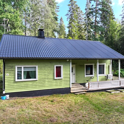 Omakotitalo, Saunakuja 4, Loviisa, Petjärvi, 4h + k + s + kph + wc, 125,00 m², 93 000,00 €