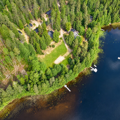 Mökki tai huvila, Kaislantie 1, MÄNTYHARJU, Huvila, 10 mökkiä, 3 rantasaunaa, ravintola, huoltorakennukset, 519 m², 475 000 €