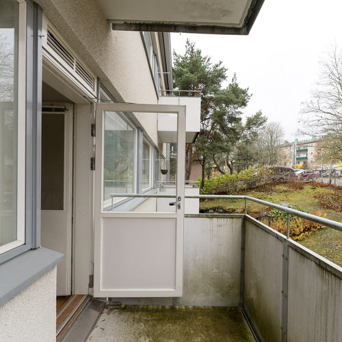 Mahtuu pöytä ja tuolit Mahtuu pöytä ja tuolit