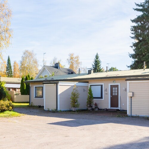 Rivitalo, Kantakatu 4, Riihimäki, Juppala, 3h, k, kph/wc, s, vh, var., 70,50 m², 89 000 €