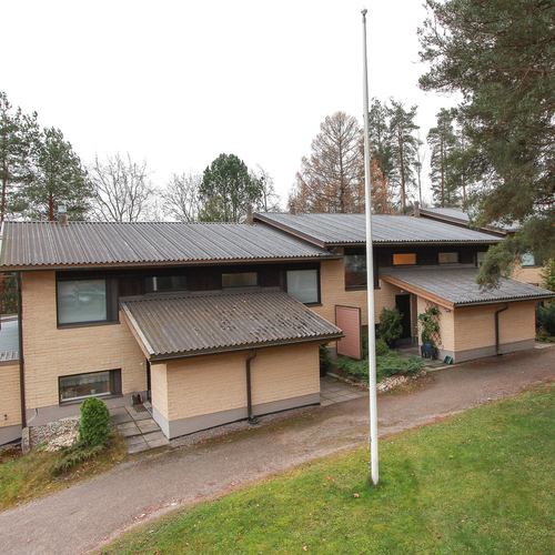 Rivitalo, Länsitie 36, Riihimäki, Uramo, 3h, k, kph, s, wc, vh, ter, par, var, at, 80 m², 119 000 €