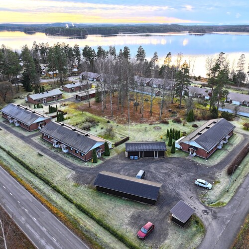 Rivitalo, Petterinpolku 9, Hirvensalmi, 2h, k, s, kph, wc, katettu kuisti ja terassi, at, 58 m², 47 500 €