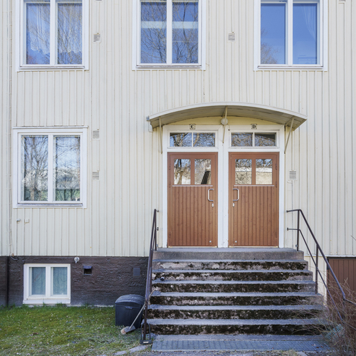 Sisäänkäynti