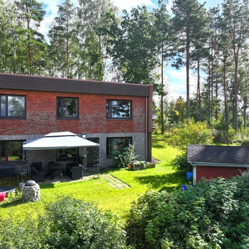 Rivitalo, Kalliokuja 3, Lapinjärvi, Marieberg, 5h + k + wc + kph + s, 181,40 m², 129 000,00 €
