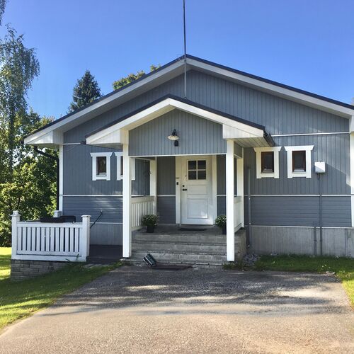 etupiha / sisäänkäynti