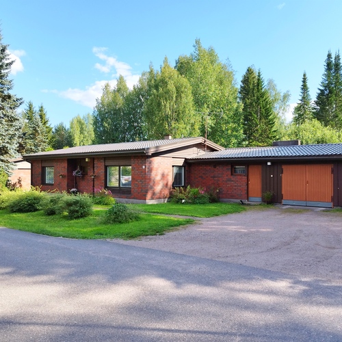 Omakotitalo, Hausjärvi, Hikiä, Ketokuja 4, 4h, k, wc, pukuh, psh, s, varasto, autotalli, 184,40m², 132 000,00 €