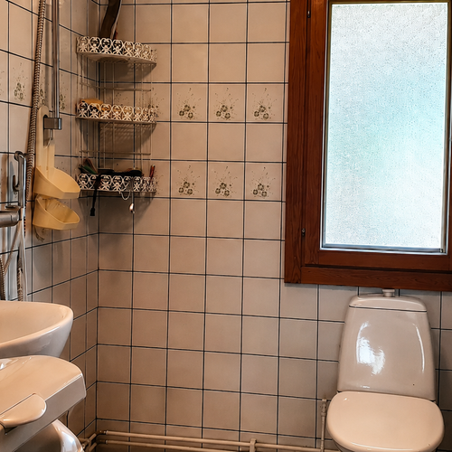 Kylpyhuone ja wc