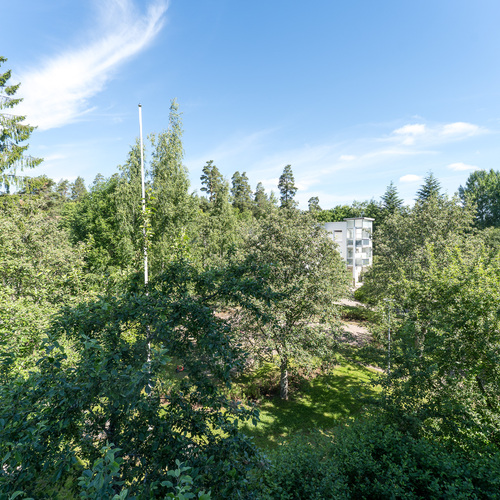 Parvekenäkymä pohjoiseen