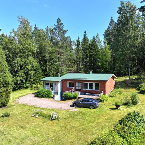 Omakotitalo, Paaskoskentie 34, Loviisa, Ruotsinpyhtää, 3h + k + kk + kph + s + kellari + at, 82,00 m², 110 000,00 €
