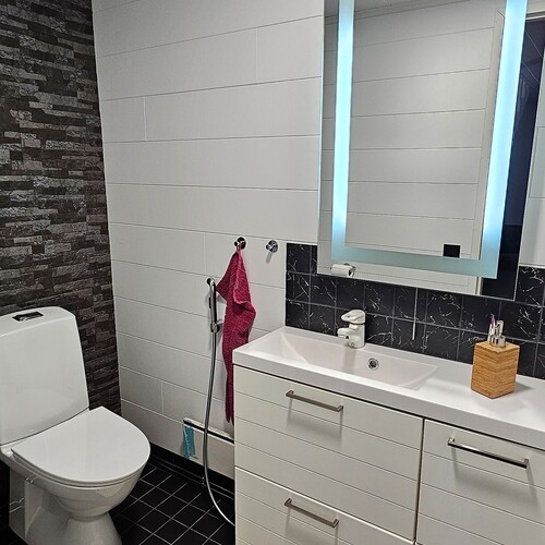 Alakerran wc.