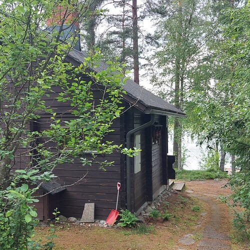 Mökki tai huvila, Mikkeli, Ristiinan Taipale, Välimaantie 63 B, Luhtiaitta jossa 4 huonetta ja erillinen rantasauna, 4h, 64,00m², 139 000,00 €