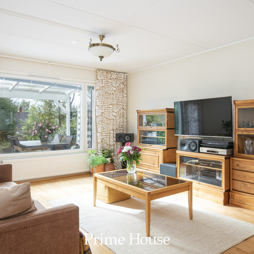 Rivitalo, Yläjuoksu 6, Espoo, Niipperi, 2h, k, ph, s, vh + varasto, kellarikomero, 64,50 m², 149 000 €