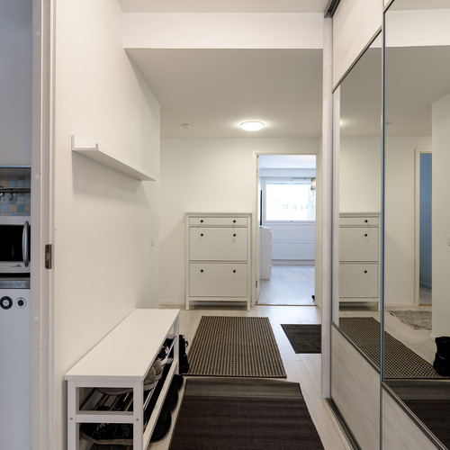 Keittiöstä eteiseen