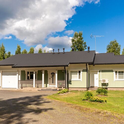 Omakotitalo, Pertunmaa, Viitakekuja 2, Oh, k/rt, 3mh, khh, kph, s, wc, vh, teknt, lasit ter, var, AT, 157,00m², 249 000,00 €