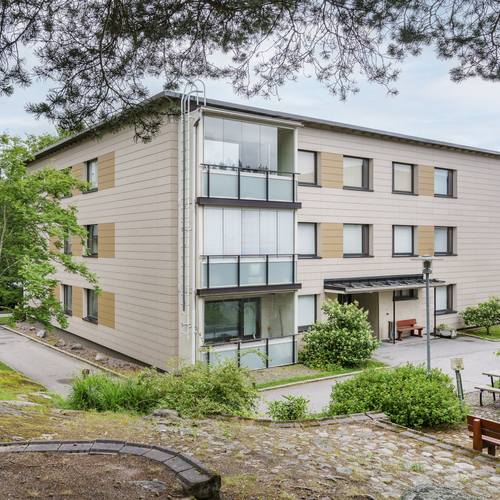 Sisäänkäynnin puolelta
