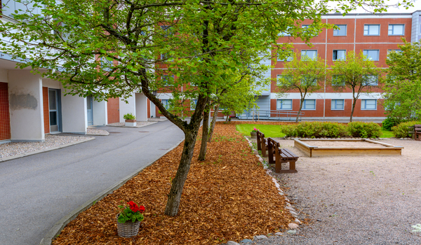 Kerrostalo, Helsinki, Itäkeskus, Asiakkaankatu 2, 2h, k, kph, lasp., 58,50m², 128 000,00 €