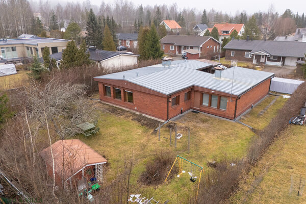 4h, k, takkahuone, kph, s, autotalli, var.  x 2, autokatos