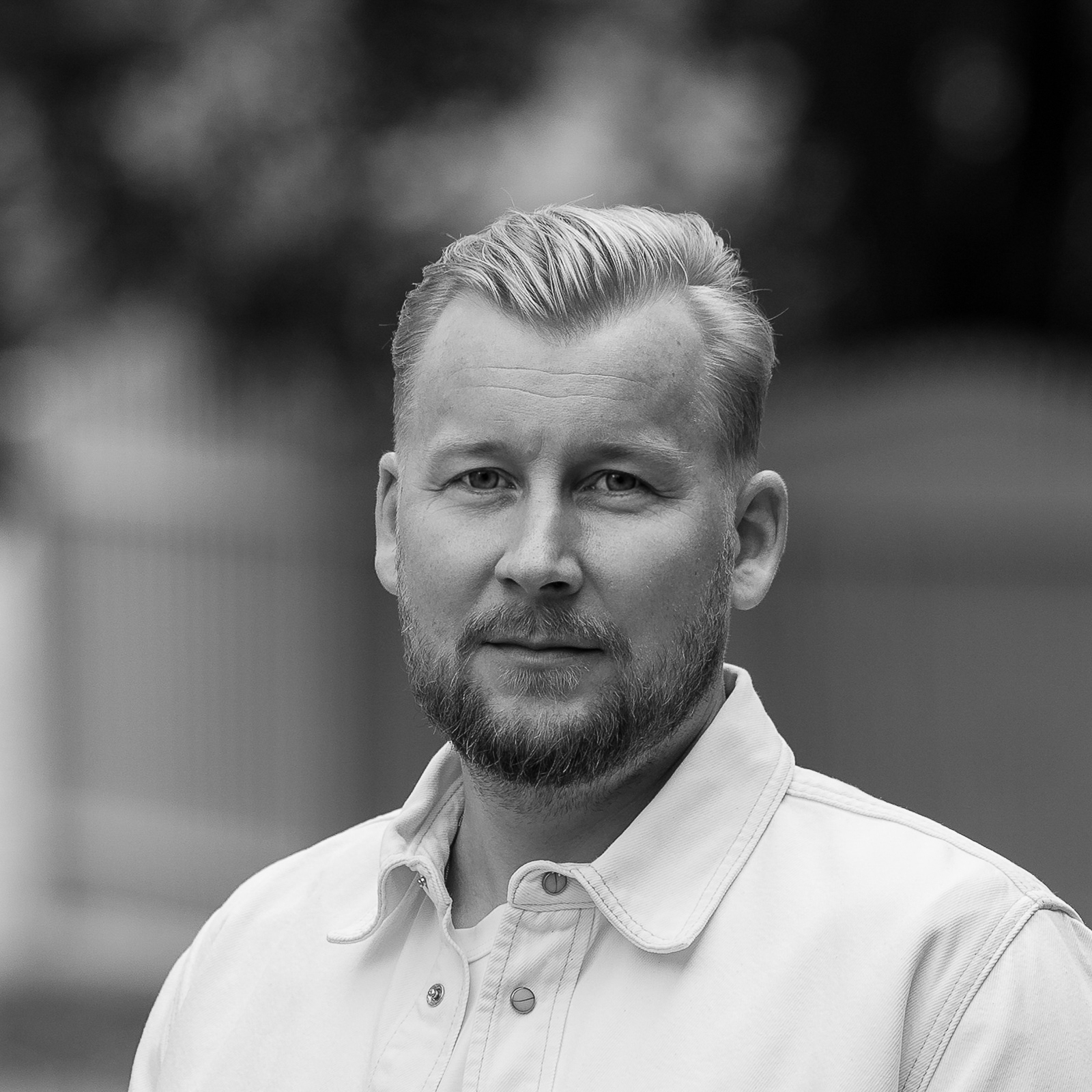 Kiinteistönvälittäjä Leo Aalto 