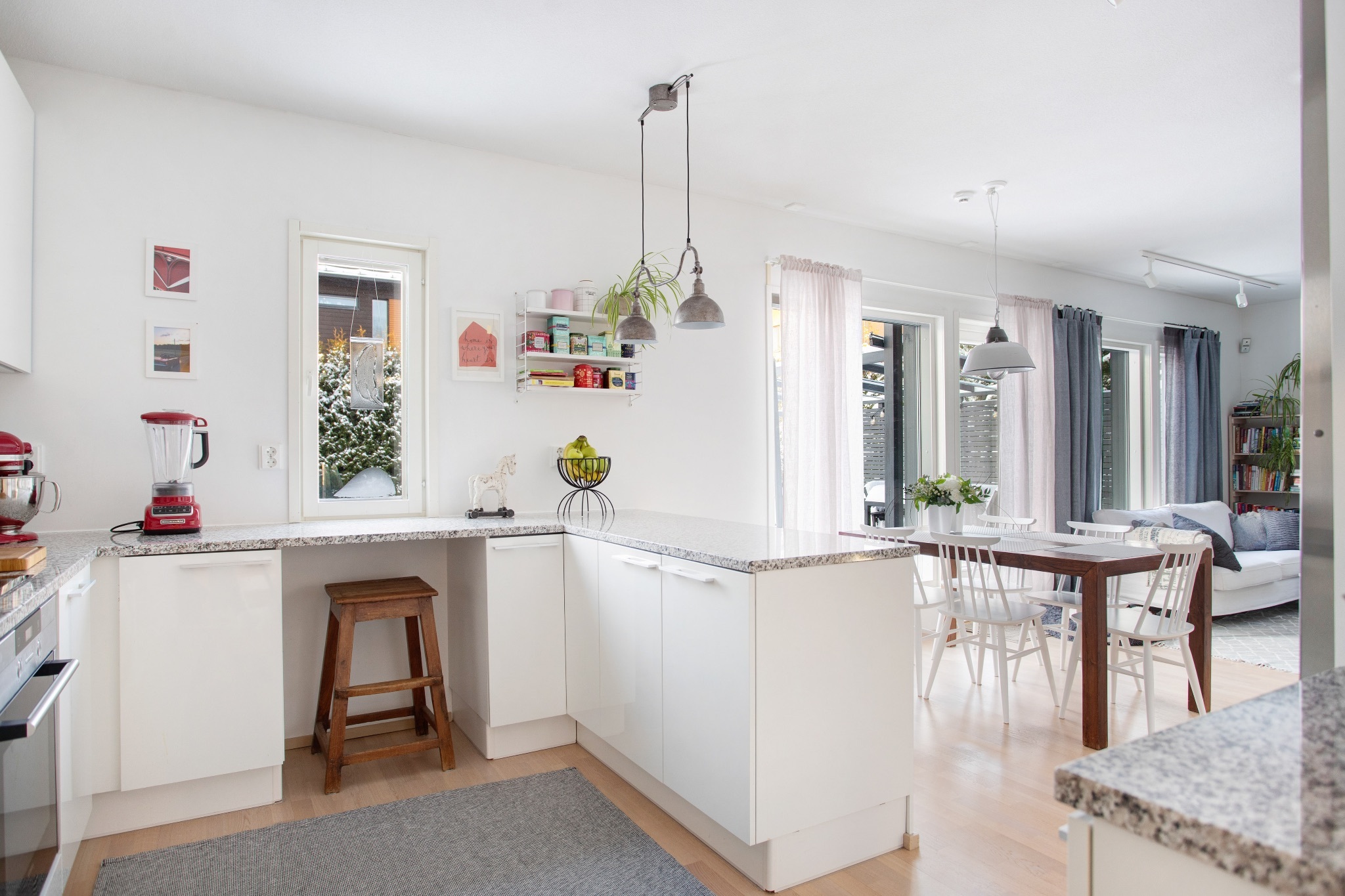 Suopellonkaari 27, 00630 Helsinki