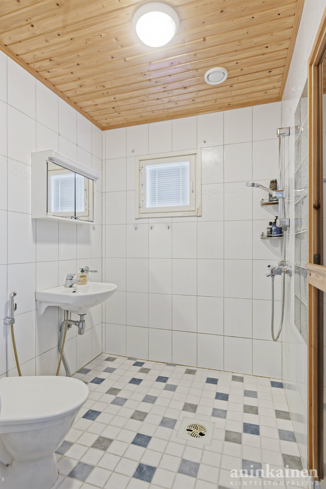Varikontie 4  pienoiskuva 32