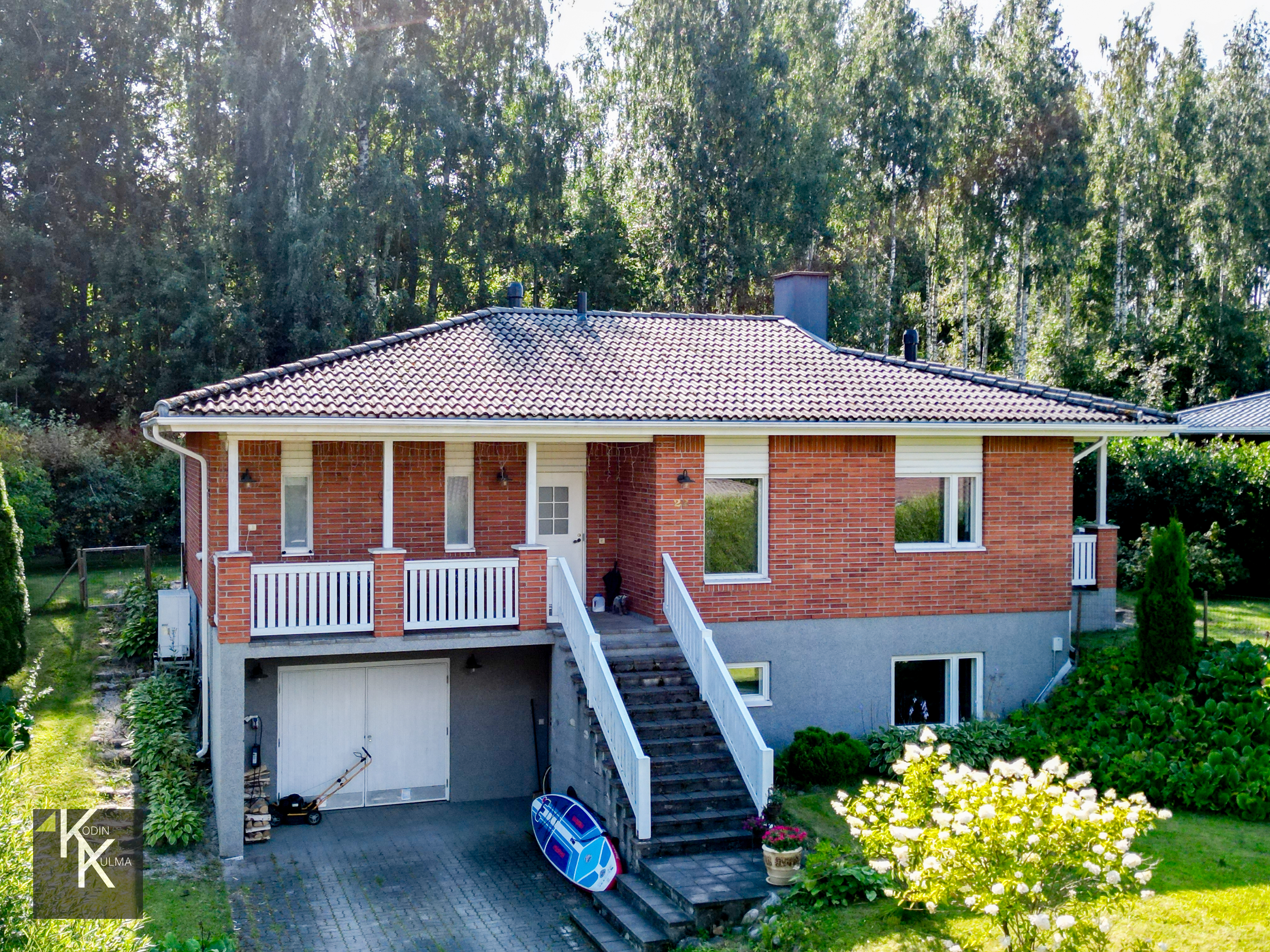 Kuusistontie 22