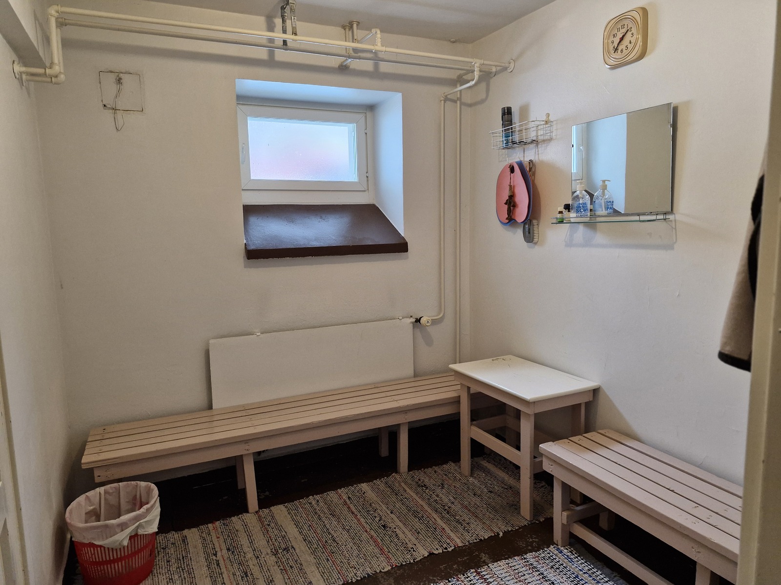 Pukuhuone, kellarikrs