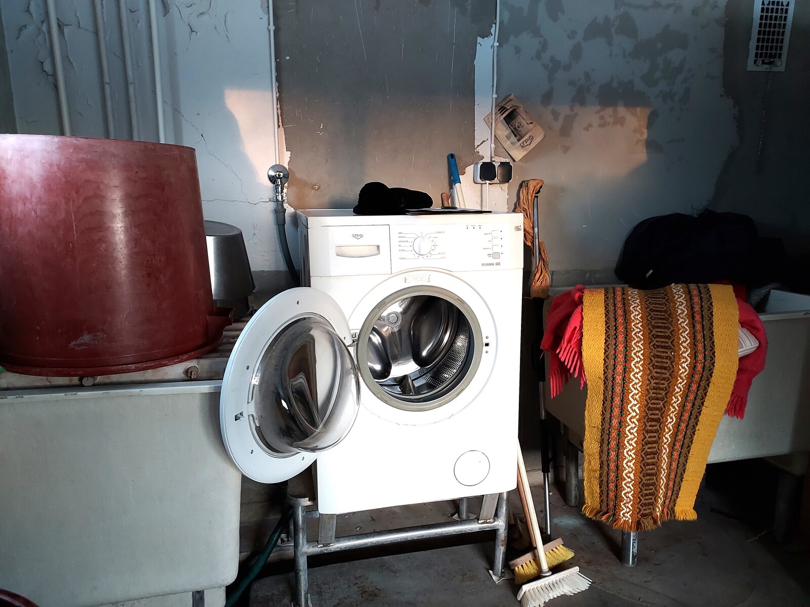 Pyykkitupa, kellarikrs