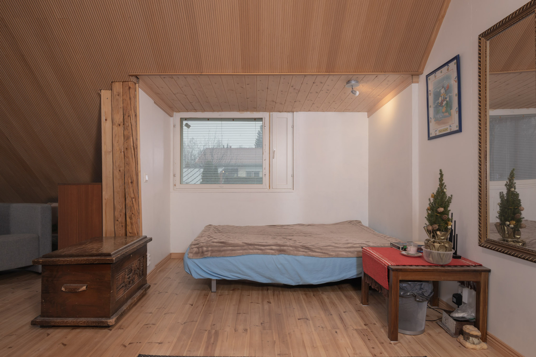 Yläkertaa, makuuhuone