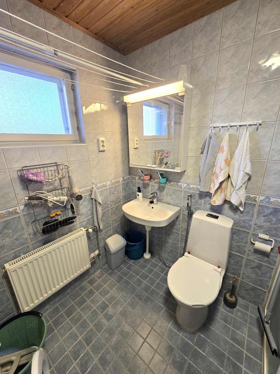 Wc.