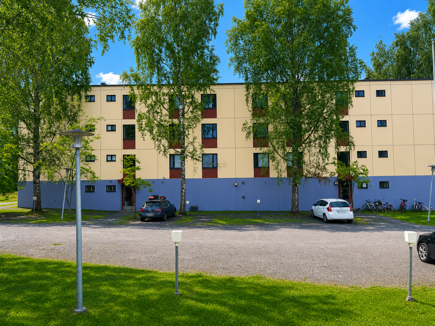 Julkisivu