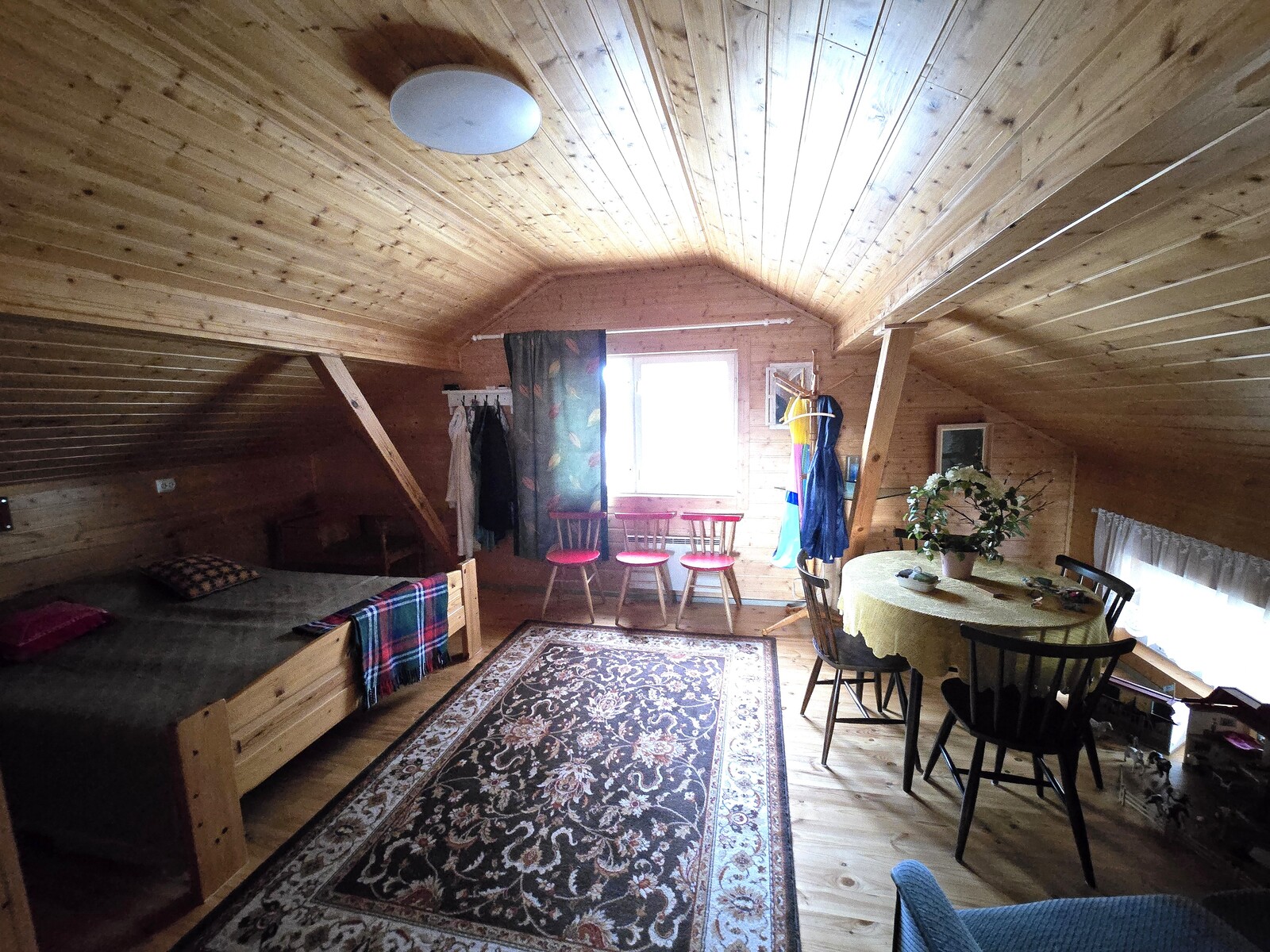 Parvella yläkerrassa nukkumatilaa.