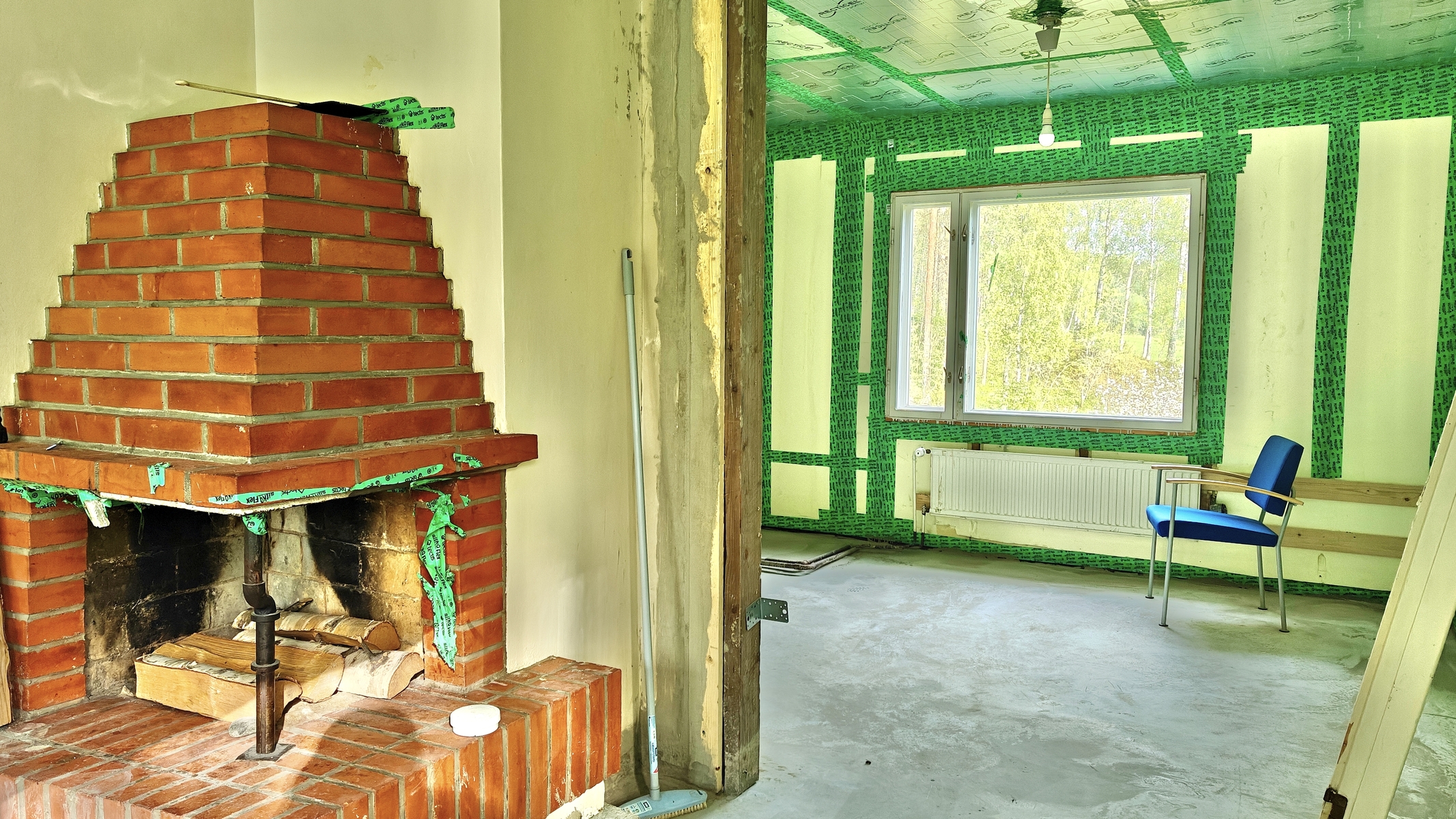 Olohuone ruokailutilaa