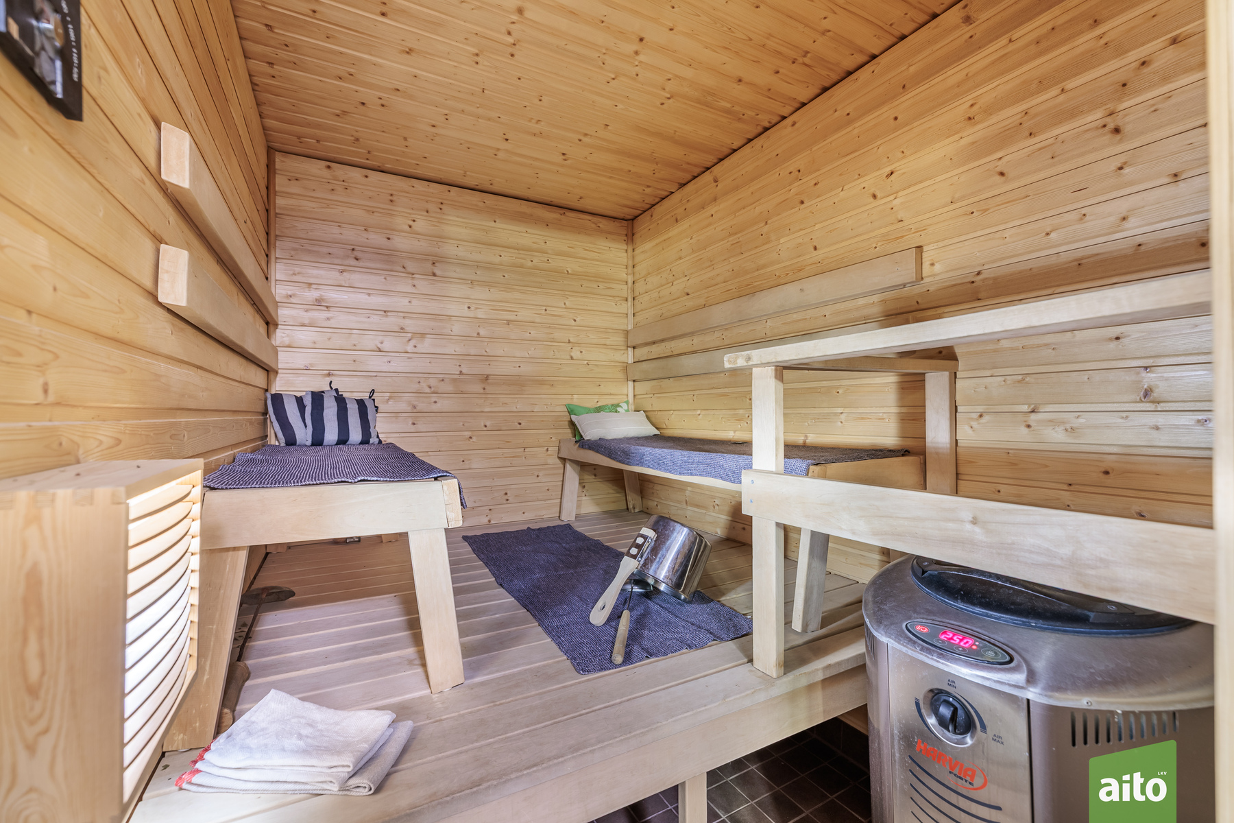 Sauna.